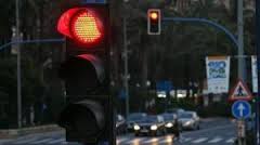 El Ayuntamiento de Málaga tiene adjudicado a Novaelec el mantenimiento de los semáforos y alumbrado urbano.